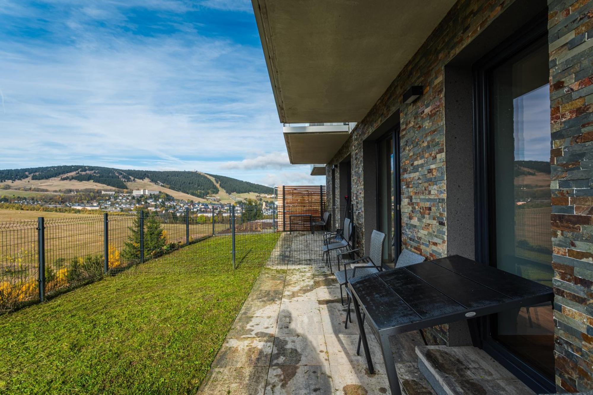 Apartmany Vista Klinovec Loučná pod Klínovcem المظهر الخارجي الصورة